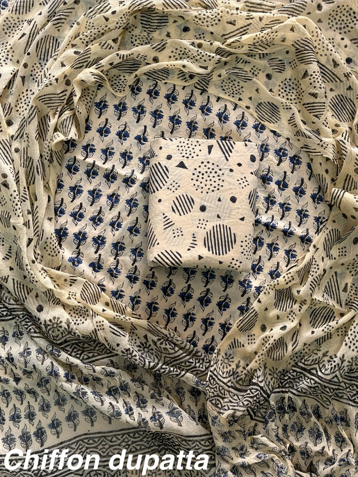 JAAL HAND BLOCK PRINT COTTON SUIT SET WITH CHIFFON DUPATTA(WACFCOTMU127)