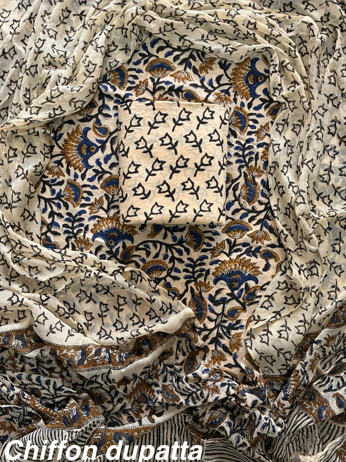 JAAL HAND BLOCK PRINT COTTON SUIT SET WITH CHIFFON DUPATTA(WACFCOTMU119)