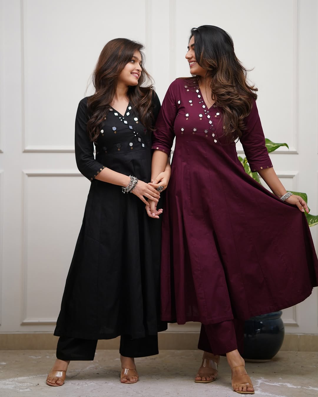 Upgrade your office wear wardrobe with this classy kurti mirror work detailing with pant for all day comfort and trendy look🌸🌸 (SWSK36)