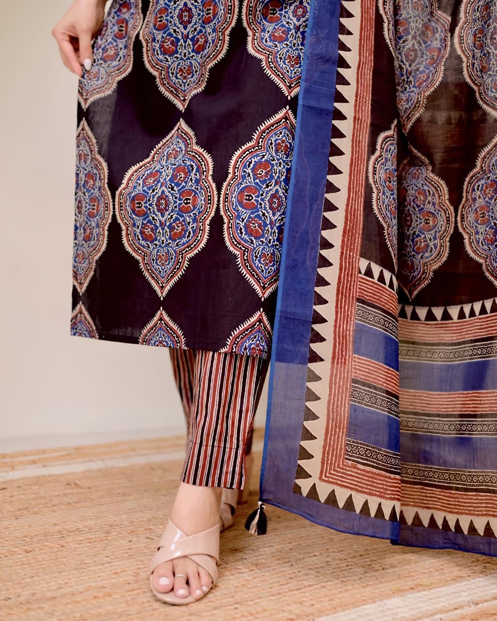 Traditional Printed Kurta Set for Women with Designer Dupatta(SWSK38)