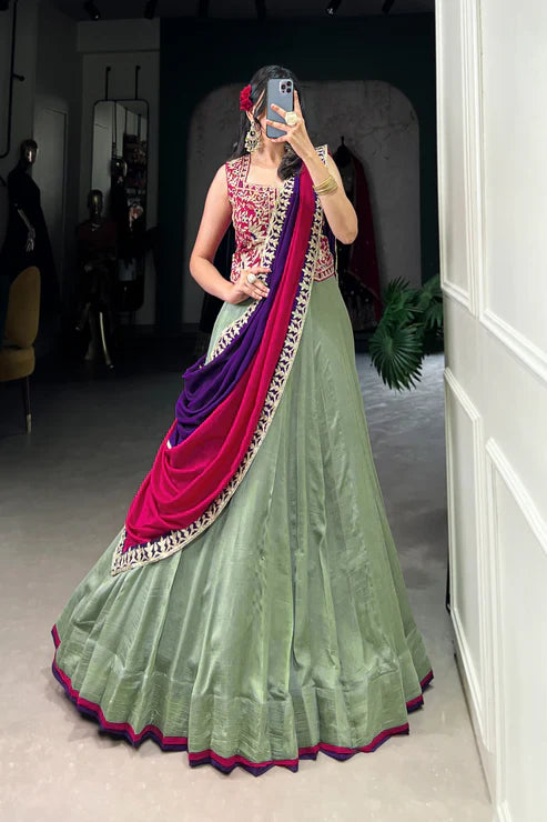 VICHITRA SILK THREAD EMBROIDRED LEHENGA CHOLI WITH DUPATTA(WD101)