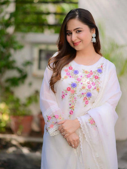 Simple yet elegant This is how we describe our latest launched dresses(NFRD410)