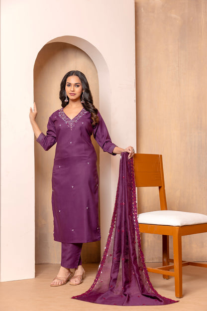 Simple yet elegant This is how we describe our latest launched dresses(NFRD420)
