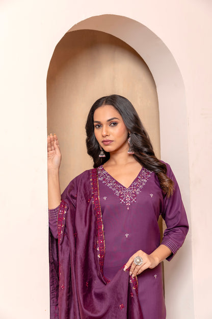 Simple yet elegant This is how we describe our latest launched dresses(NFRD420)