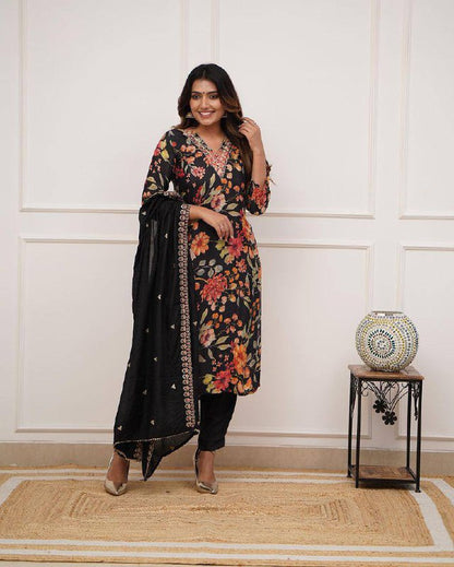 Kurta with hand with Embroidery work detailing on women's printed cotton kurta pant or dupatta set(NFRD469)