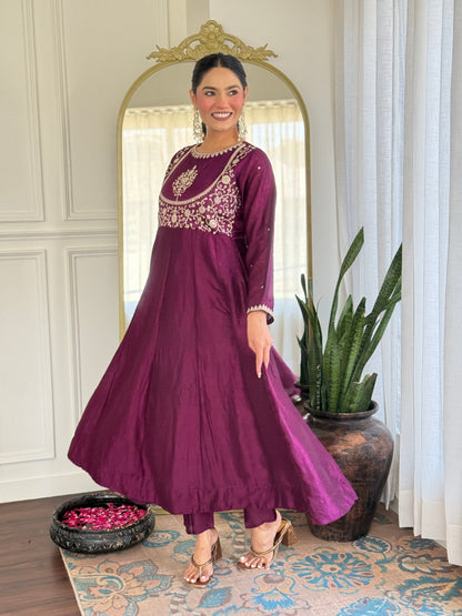 Our Exclusive Collection is here, to add a touch of tradition to your wardrobe(NFRD471) (01)