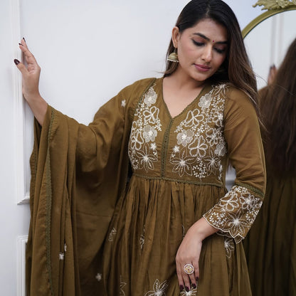 Enjoy your festival 🌞with our Very Beautiful 3ps Set(NFRD494)