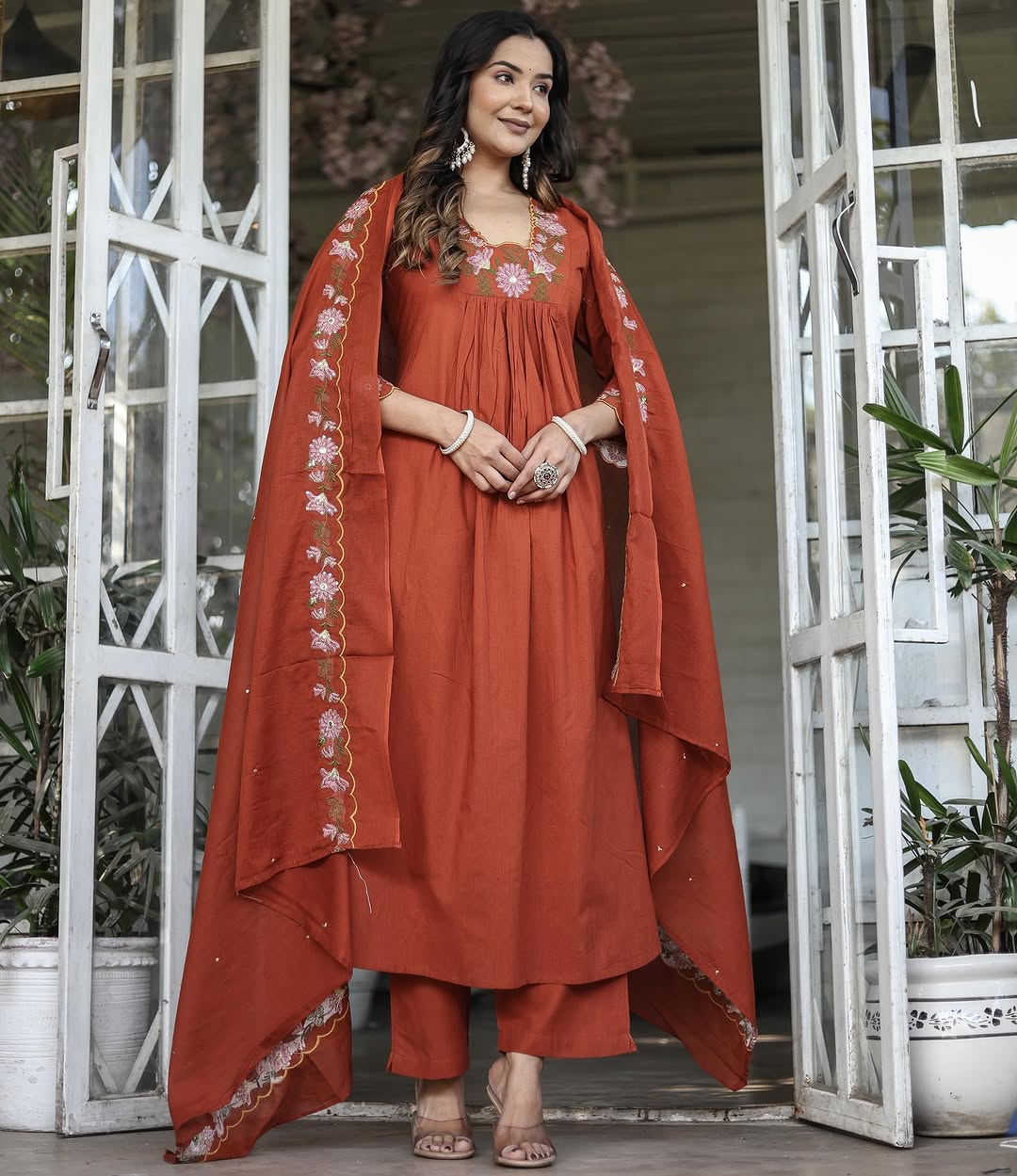 Enjoy your festival 🌞with our Very Beautiful 3ps Set(NFRD495)