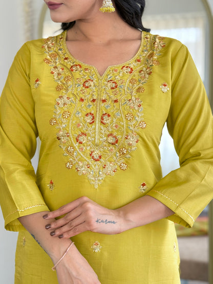 Simple yet elegant This is how we describe our latest launched dresse (NFRD565)