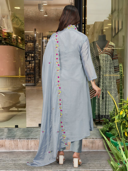 Simple yet elegant This is how we describe our latest launched dresse (NFRD572) (02)