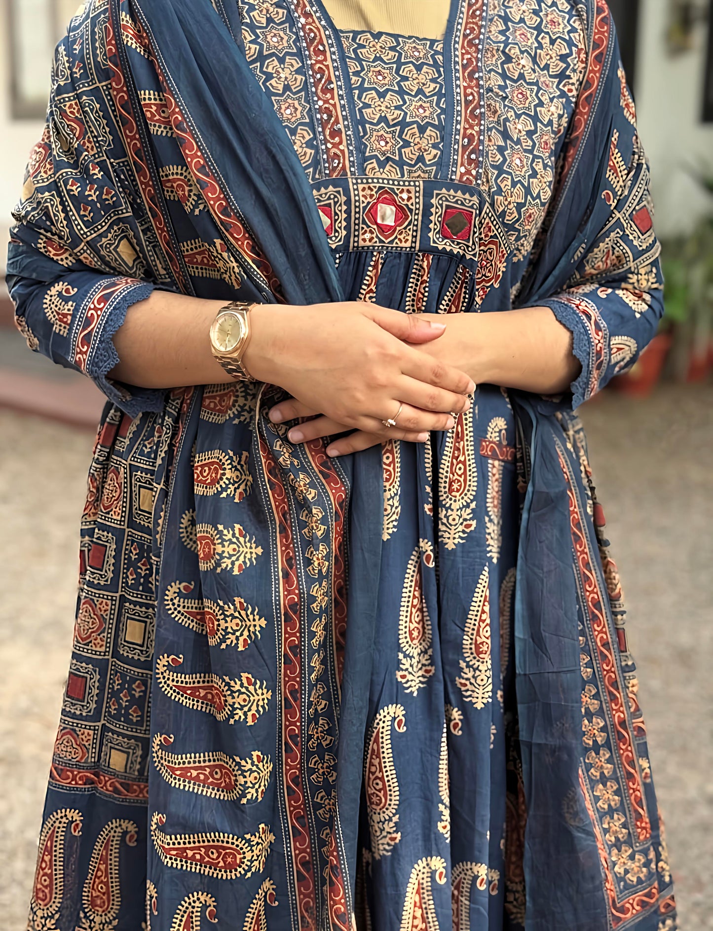 Bring out the adorable side of yourself, as you slip into our most gorgeous outfit from the Cotton collection (RD030)