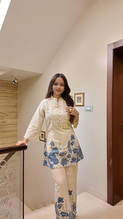 Elegant Off-White Printed Kurta Set with Wide-Leg Palazzo (SWSK48)