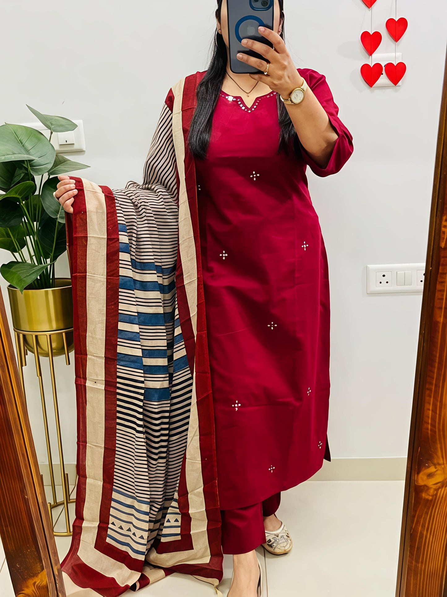 Elegant Kurta Set with Handcrafted Striped Dupatta (SWSK46)
