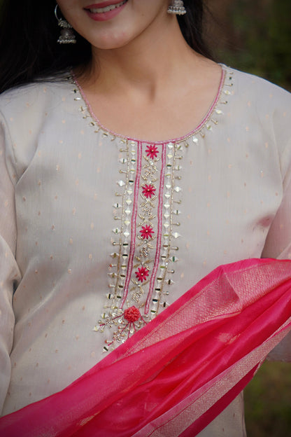 Premium Tissue Shimmer Suit Set Which is Beautifully Decorated With Hand Khatli Work And Original Mirror Work With Butti Pattern(SWRED51)
