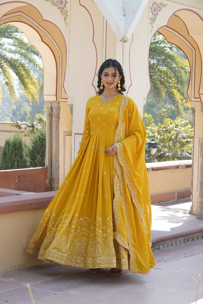 BEAUTIFUL STYLISH DESIGNER GOWN WITH DUPATTA SET(WARED340)