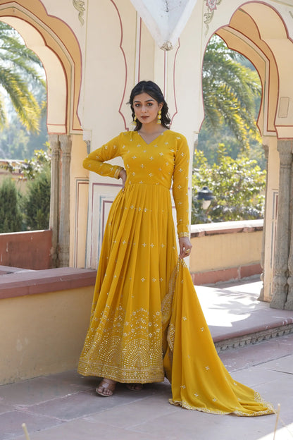 BEAUTIFUL STYLISH DESIGNER GOWN WITH DUPATTA SET(WARED340)