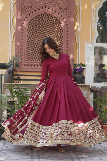 WEDDING SPECIAL STAR GEORGETTE ZARI SEQUINS EMBROIDERED GOWN WITH DUPATTA(WD09) (01)