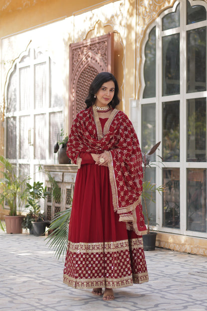 BLOOMING GEROGETTE SEQUANCE EMBROIDERY GOWN WITH DUPATTA (WDN41)
