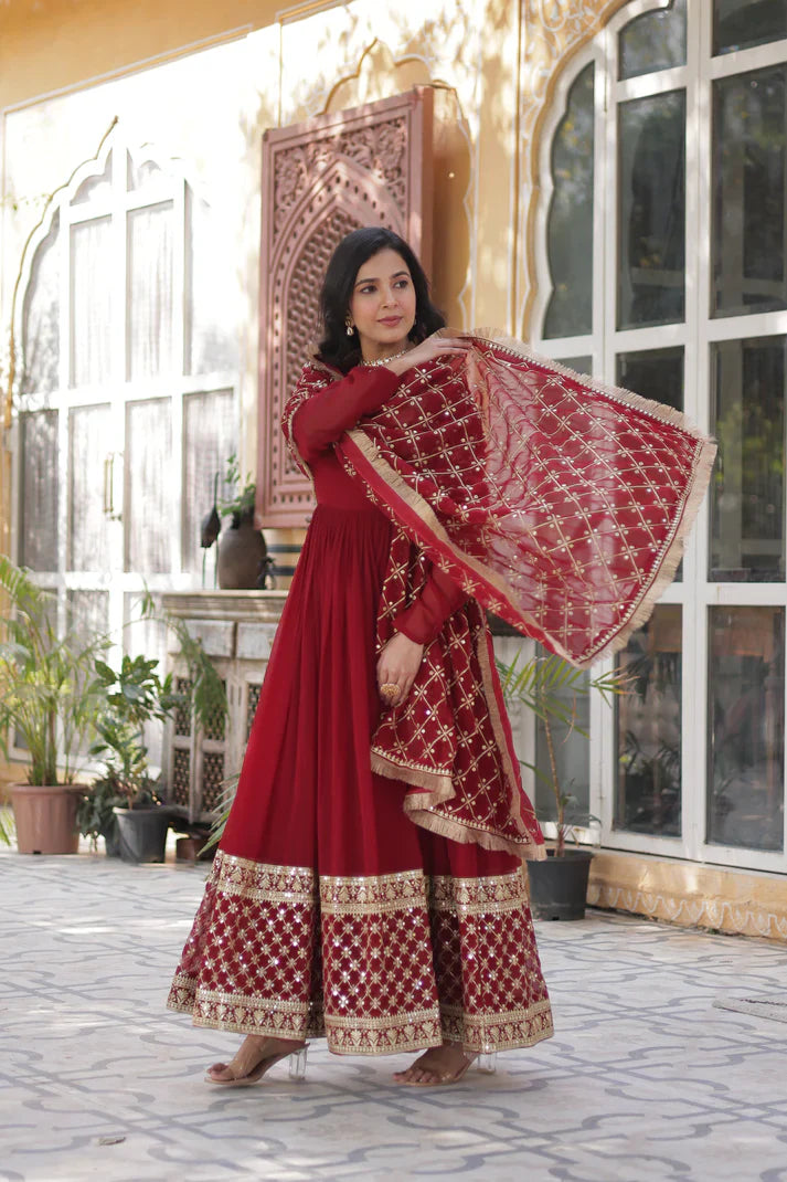 BLOOMING GEROGETTE SEQUANCE EMBROIDERY GOWN WITH DUPATTA(WD99)