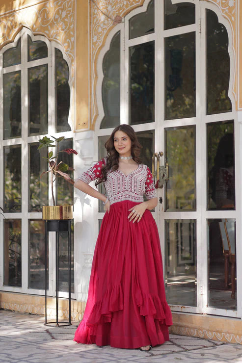 STAR GEORGETTE BEADS EMBROIDARY KURTI WITH LEHENGA(WD87)