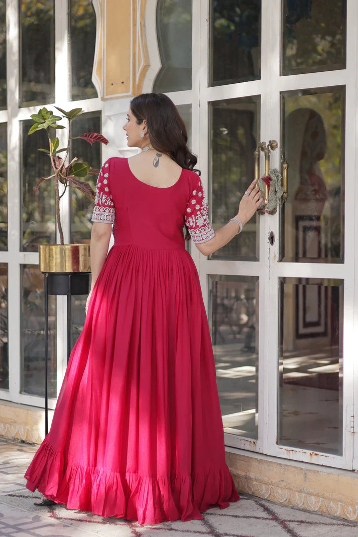 STAR GEORGETTE BEADS EMBROIDARY KURTI WITH LEHENGA(WD87)