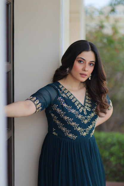 FESTIVAL SPECIAL FAUX BLOOMING BEADS EMBROIDERED GOWNFESTIVAL SPECIAL FAUX BLOOMING BEADS EMBROIDERED GOWN(WDN56)01