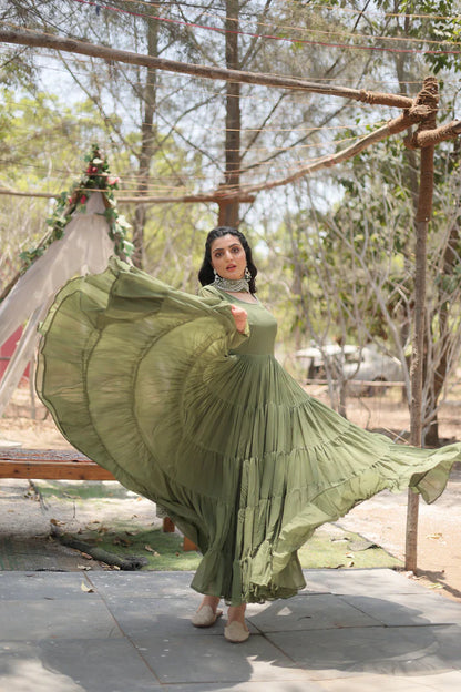 Desirable Women's gown Made With Faux Blooming Fabrics and Designer Embroidered Dupatta(WD16) (02)