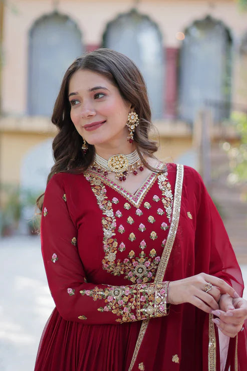 WEDDING SPECIAL BLOOMING GEORGETTE RICH SEQUANCE EMBROIDERED GOWN WITH DUPATTA(WD08) (01)