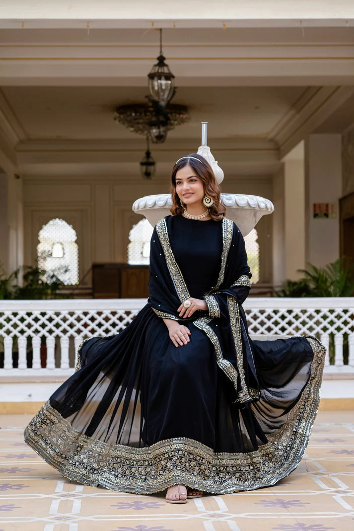 TILTON BLACK BLOOMING EMBROIDERED GOWN WITH DUPATTA
