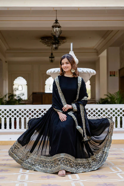 BLACK BLOOMING EMBROIDERED GOWN WITH DUPATTA(WD02))