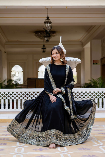 BLACK BLOOMING EMBROIDERED GOWN WITH DUPATTA (WDN02)