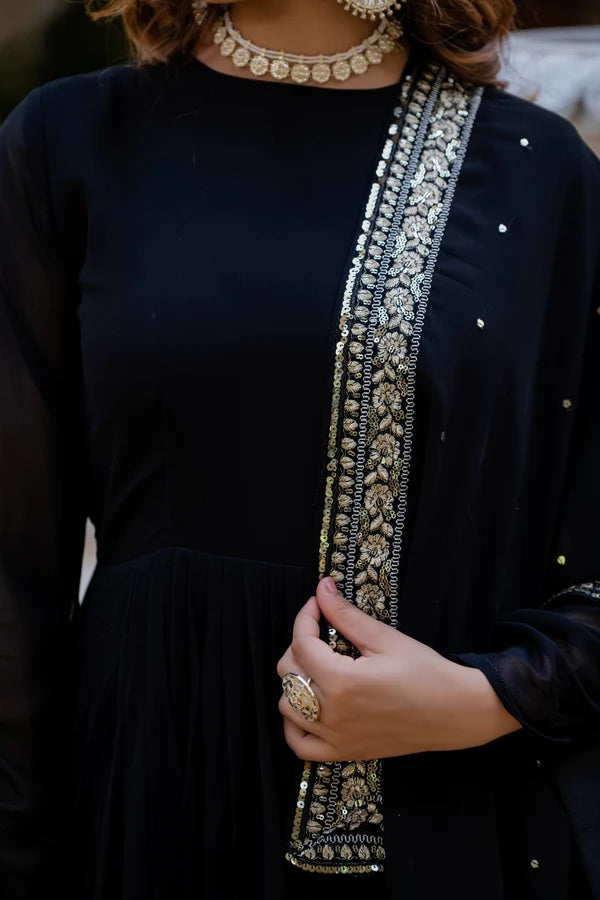 TILTON BLACK BLOOMING EMBROIDERED GOWN WITH DUPATTA
