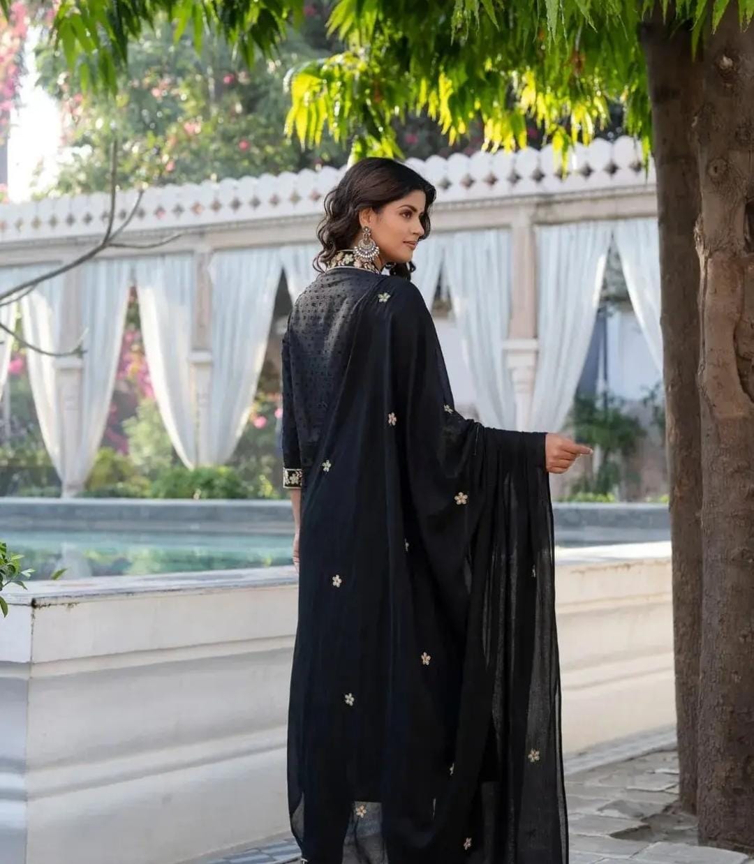 Simple yet elegant This is how we describe our latest launch a Cotton set fits well for a day event in this festive season(WARED286)