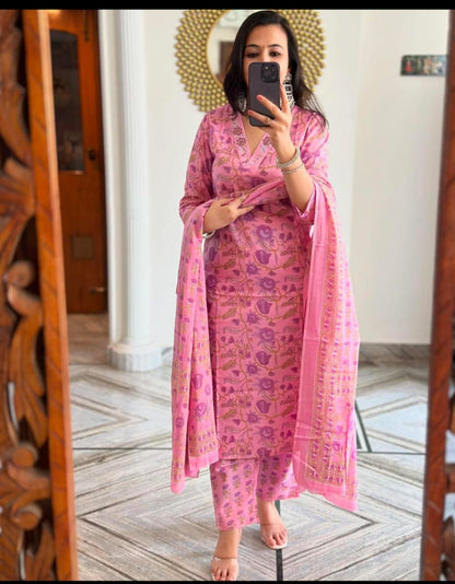 🌹🌹Pure fine Cotton fabric  Kurti with Pant with cotton 100-100 Dupatta🌹🌹(WARED284)