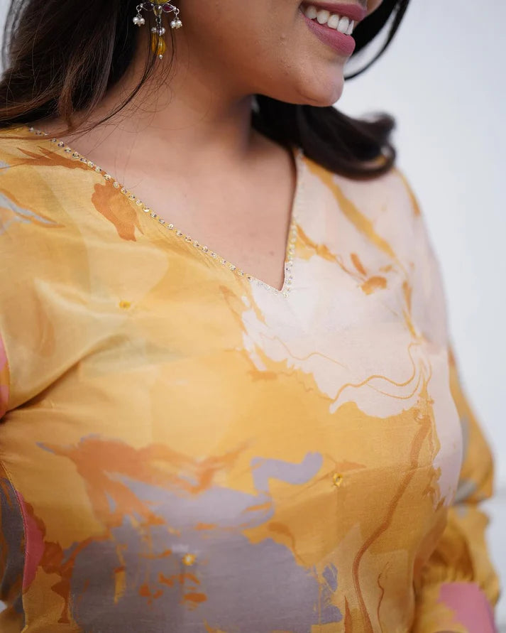 💃Enjoy New Floral Kurta Pant set with amazing lace Work ❤️(SWCD03)