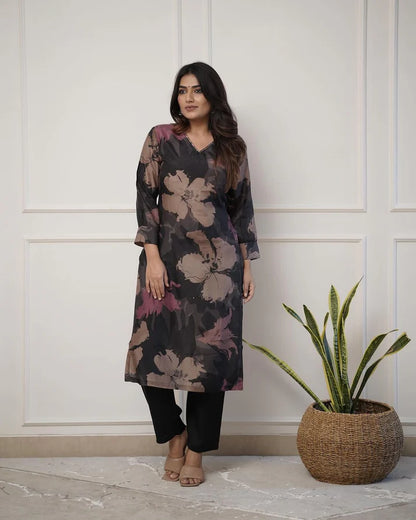 💃Enjoy New Floral Kurta Pant set with amazing lace Work ❤️(SWCD03)