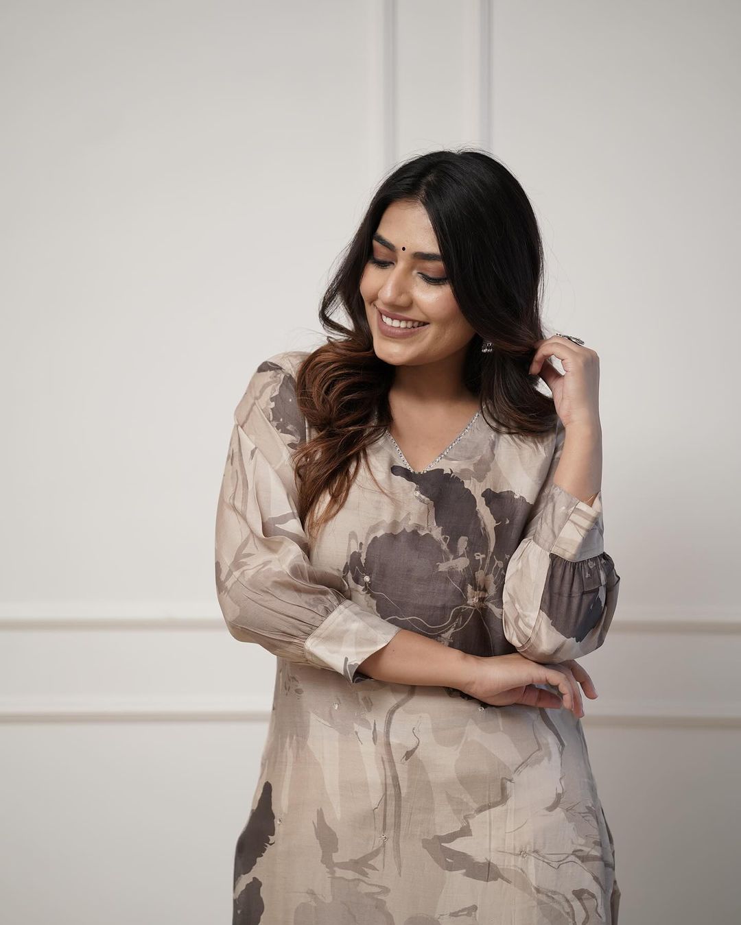 💃Enjoy New Floral Kurta Pant set with amazing lace Work ❤️(SWCD03)