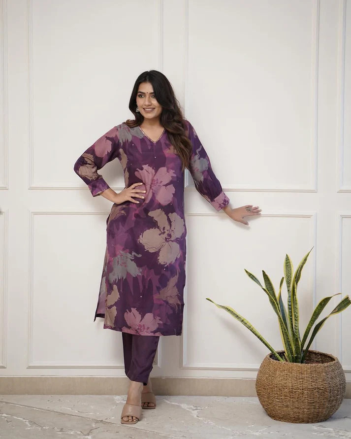 💃Enjoy New Floral Kurta Pant set with amazing lace Work ❤️(SWCD03)