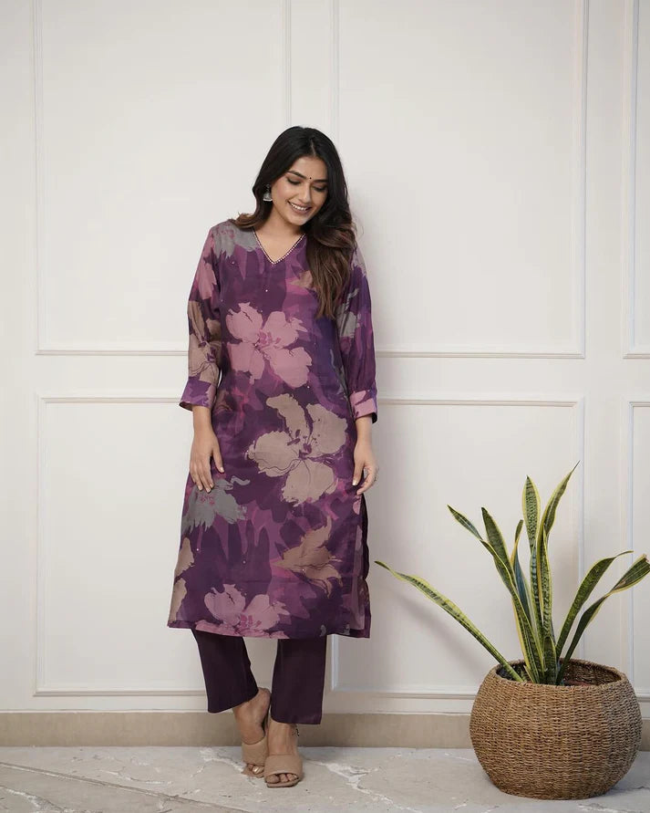 💃Enjoy New Floral Kurta Pant set with amazing lace Work ❤️(SWCD03)