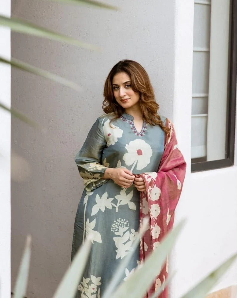 Beautiful pure cotton kurti pant dupatta set💗.(WARED244)