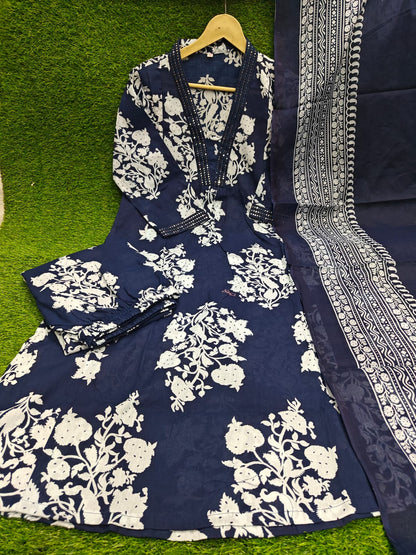 Enjoy your festival 🌞with our Very Beautiful 3ps Set For  Anarkali suit 🪡(WARED203)