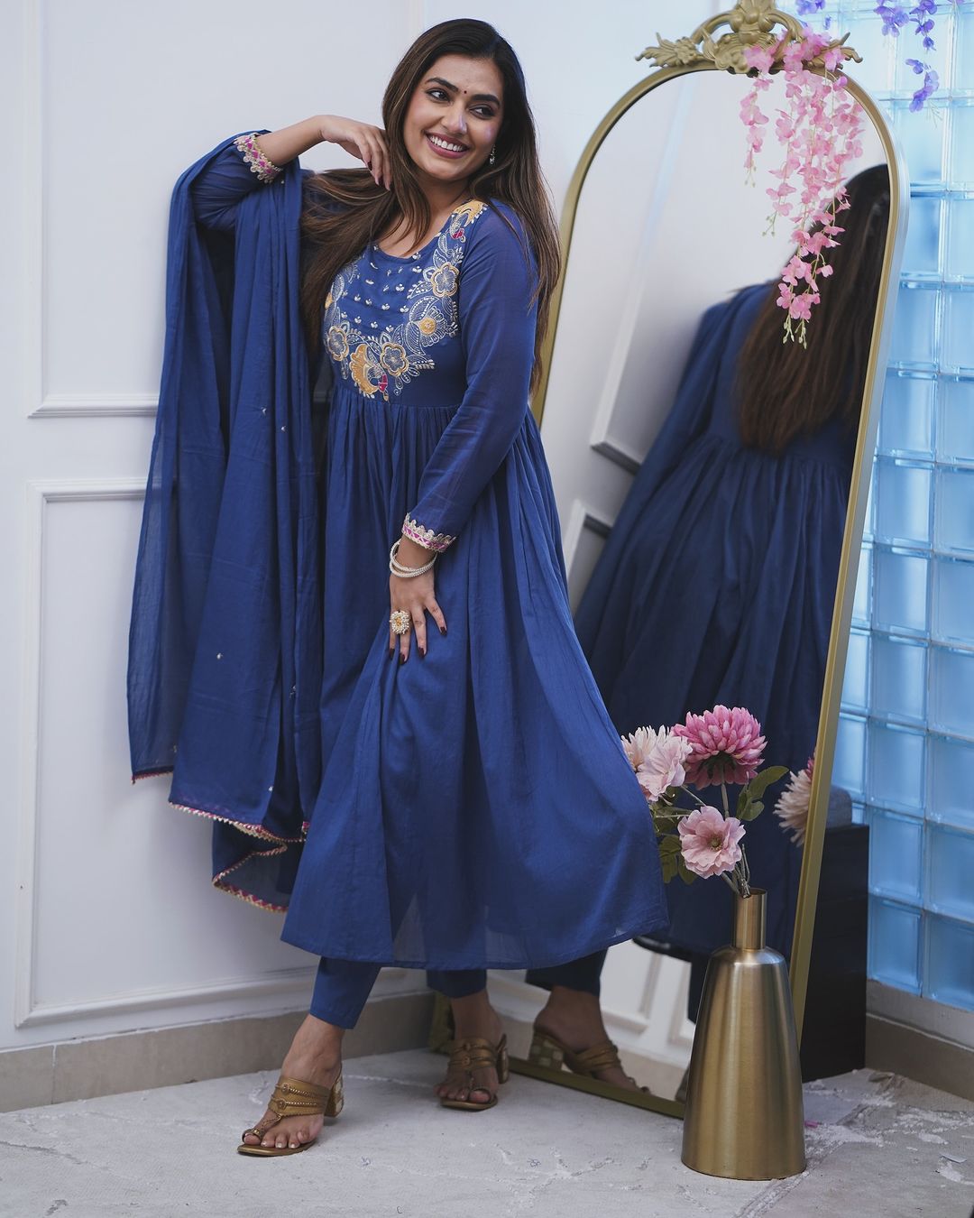 Beautiful export Quality cotton 60-60 Fabric Long frill gown Kurti With Pant And cotton Malmal Dupatta(WARED185)