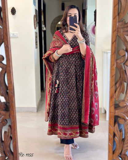 😍 Beautiful printed with Handwork Anarkali Kurta Duppata Set in new Summer Colour ❣️(WARED186)