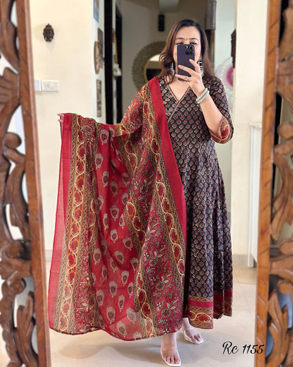 😍 Beautiful printed with Handwork Anarkali Kurta Duppata Set in new Summer Colour ❣️(WARED186)