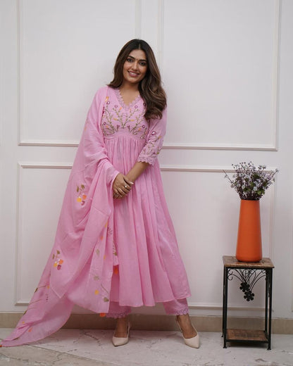 Latest addition to our fashion collection the strength kurta Style made from high-quality cotton,(WARED69)