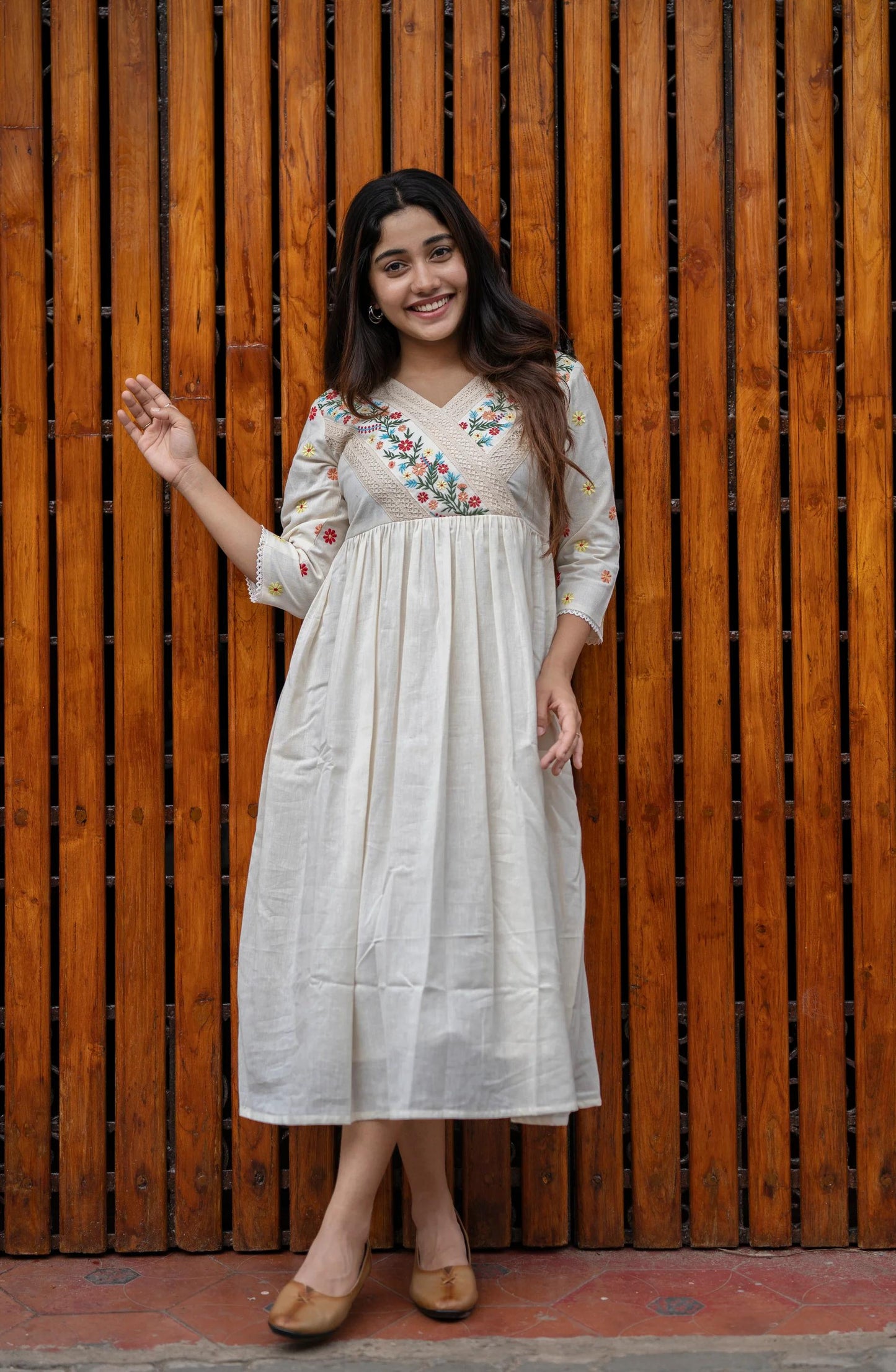 💥Launching Off-white cotton dress with floral embroidery and crochet lace detailing on yoke and sleeves💥(SWCD60)