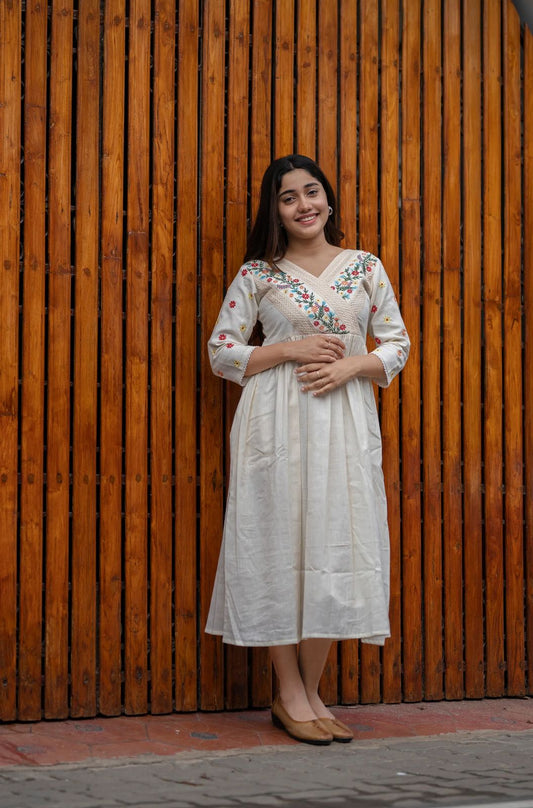 💥Launching Off-white cotton dress with floral embroidery and crochet lace detailing on yoke and sleeves💥(SWCD60)