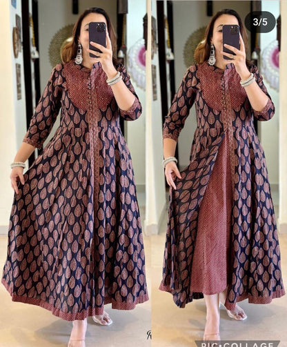 Look straight out of a dreamy movie set as you turn around and walk in this elegant flaired suit ! The perfect of traditional wear(WARED141)