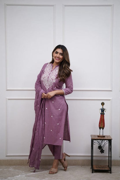👉 *Presenting Beautifully premium embroidery kurta set for all occasions Come with premium embroidery Mul Cotton dupata  (WARED122)
