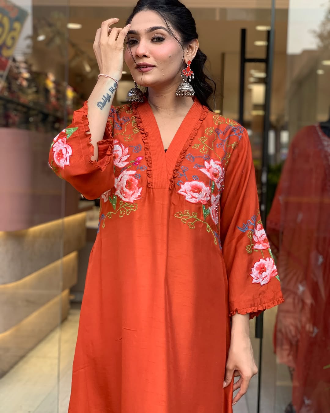 Enjoy your festival 🌞with our Very Beautiful 3ps Set . 🪡 🪡 🪡 🌸 💚💚  (WARED124)
